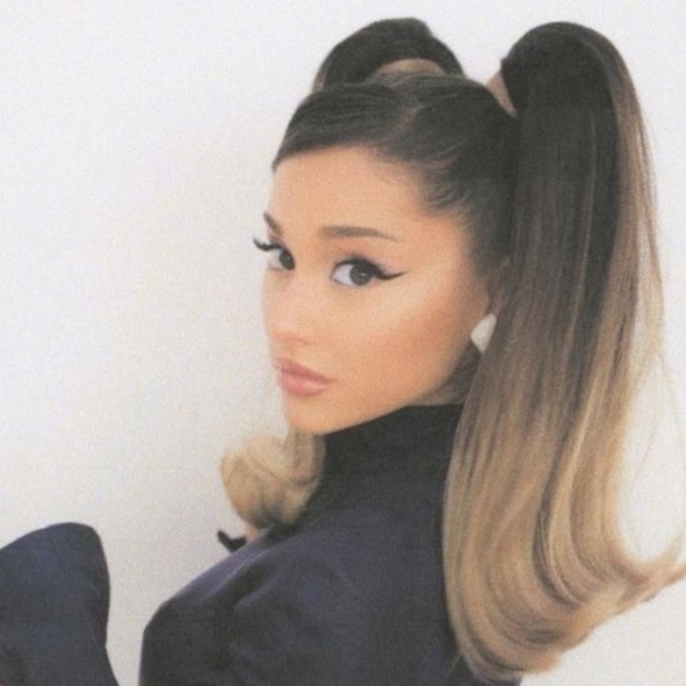 [mashup] Ariana Grande - Positions X Marilyn Manson - Target Audience (Narcissus Narcosis)