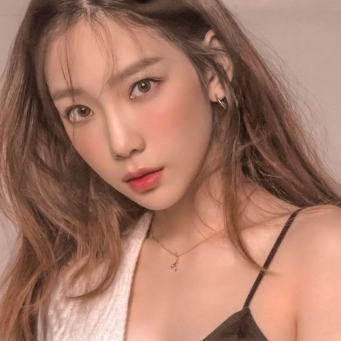 [mashup] Crush, Taeyeon - Let Me Go X Bad Bunny, ROSALÍA - LA NOCHE DE ANOCHE