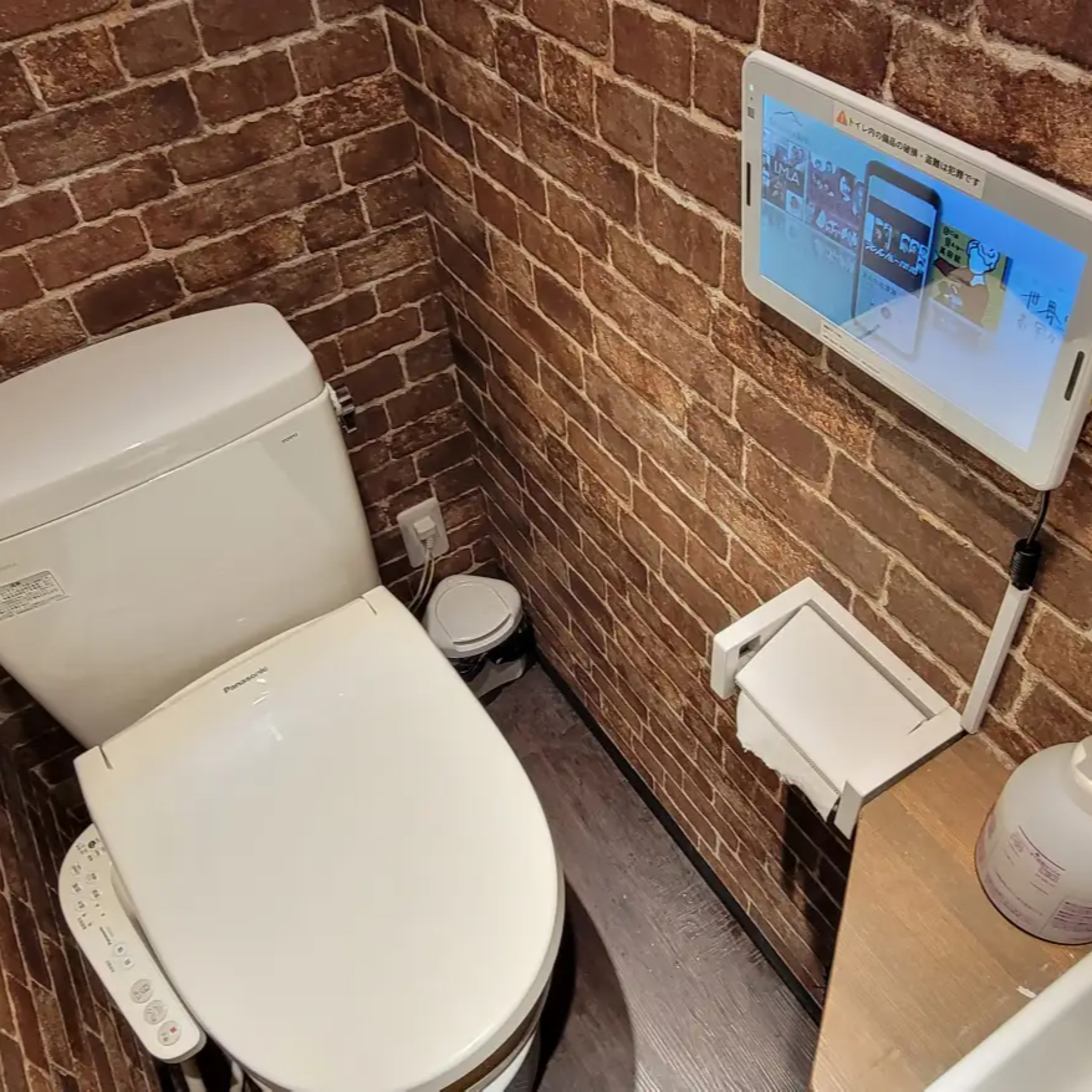 第137回｜廁所也能看廣告？！日本商業設施的創新廣告策略揭秘！