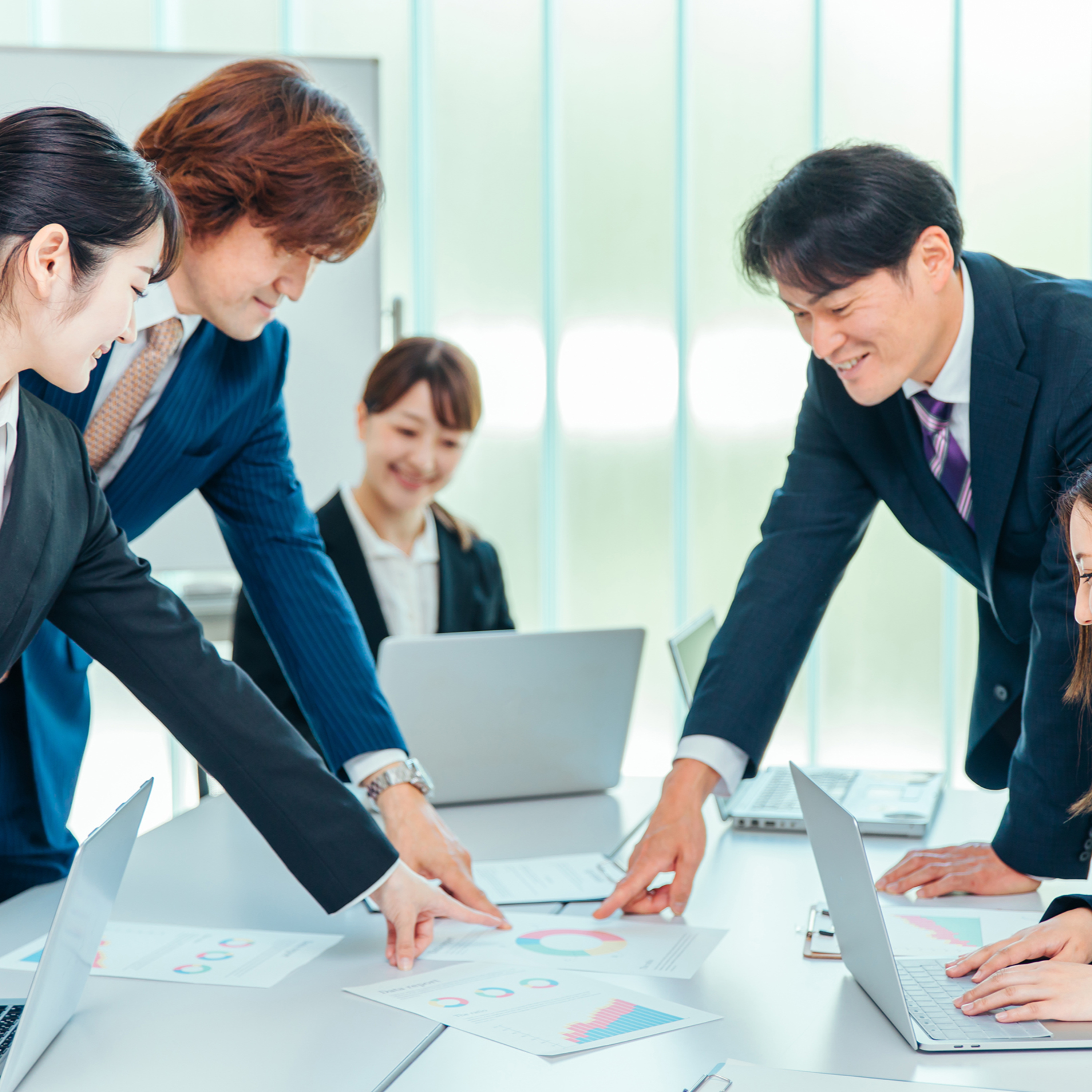 第56回｜日本社會「消齡化」現象大揭秘！2023新詞代表的是什麼秘密？