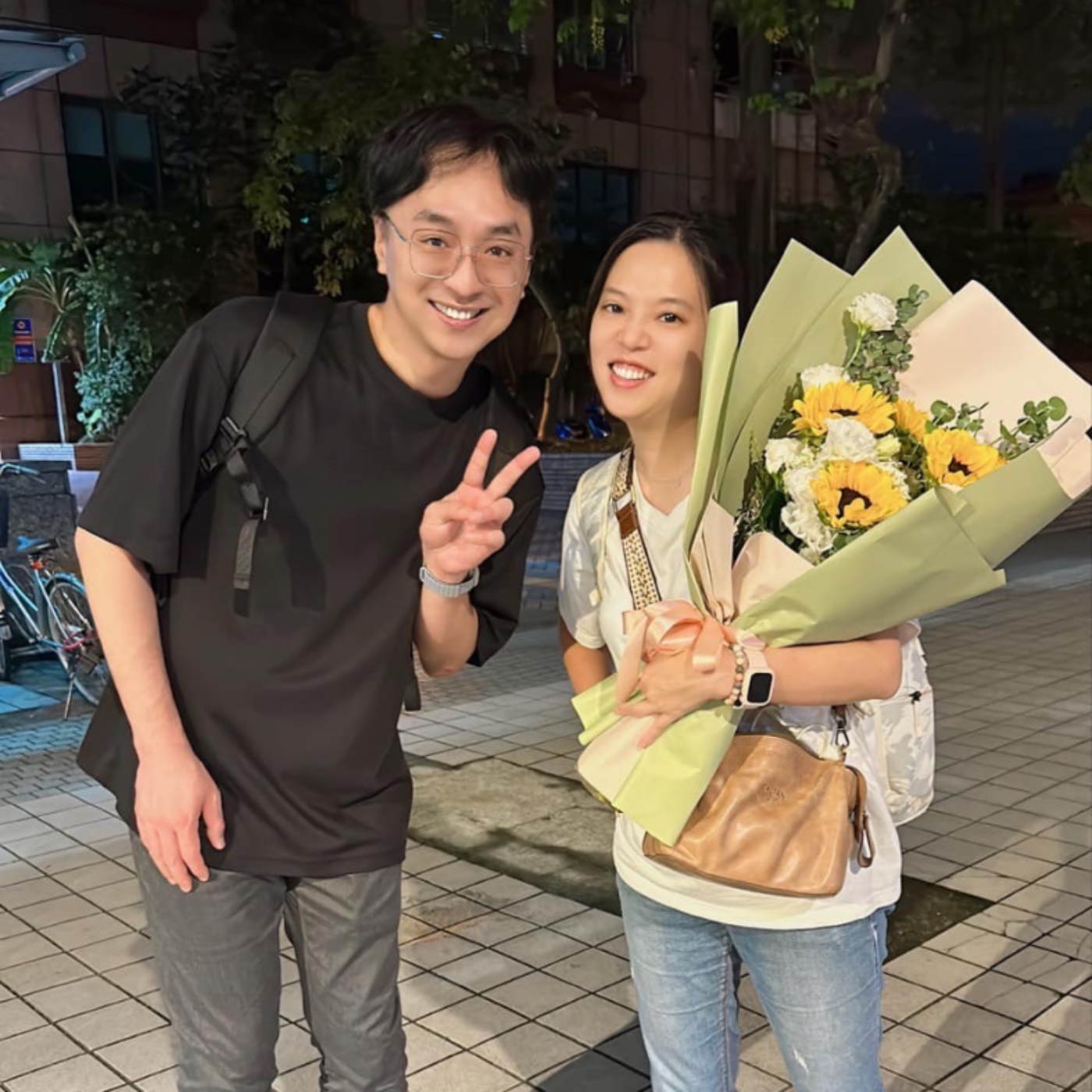 #490 讓夫妻重新愛上彼此的一堂課（上）現實壓力釋放，壓抑許久的情緒被看見，和自己過不去曾經和解 落日月台是終點也是起點 來賓：布好笑