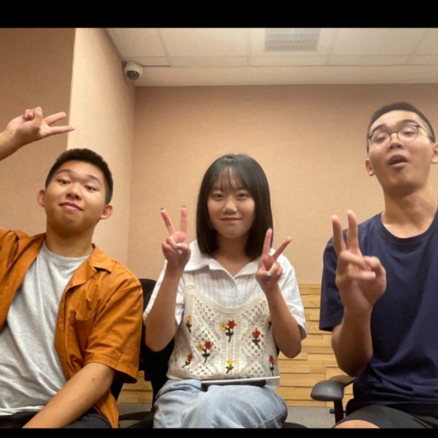 【Season1 啊我又忘季】〈EP8〉節目首位女來賓!當時抽partner資管系女生最不想抽到的竟是?聊聊資管系大一的活動與趣事，來賓竟超級健忘? feat.小嚴 episode artwork