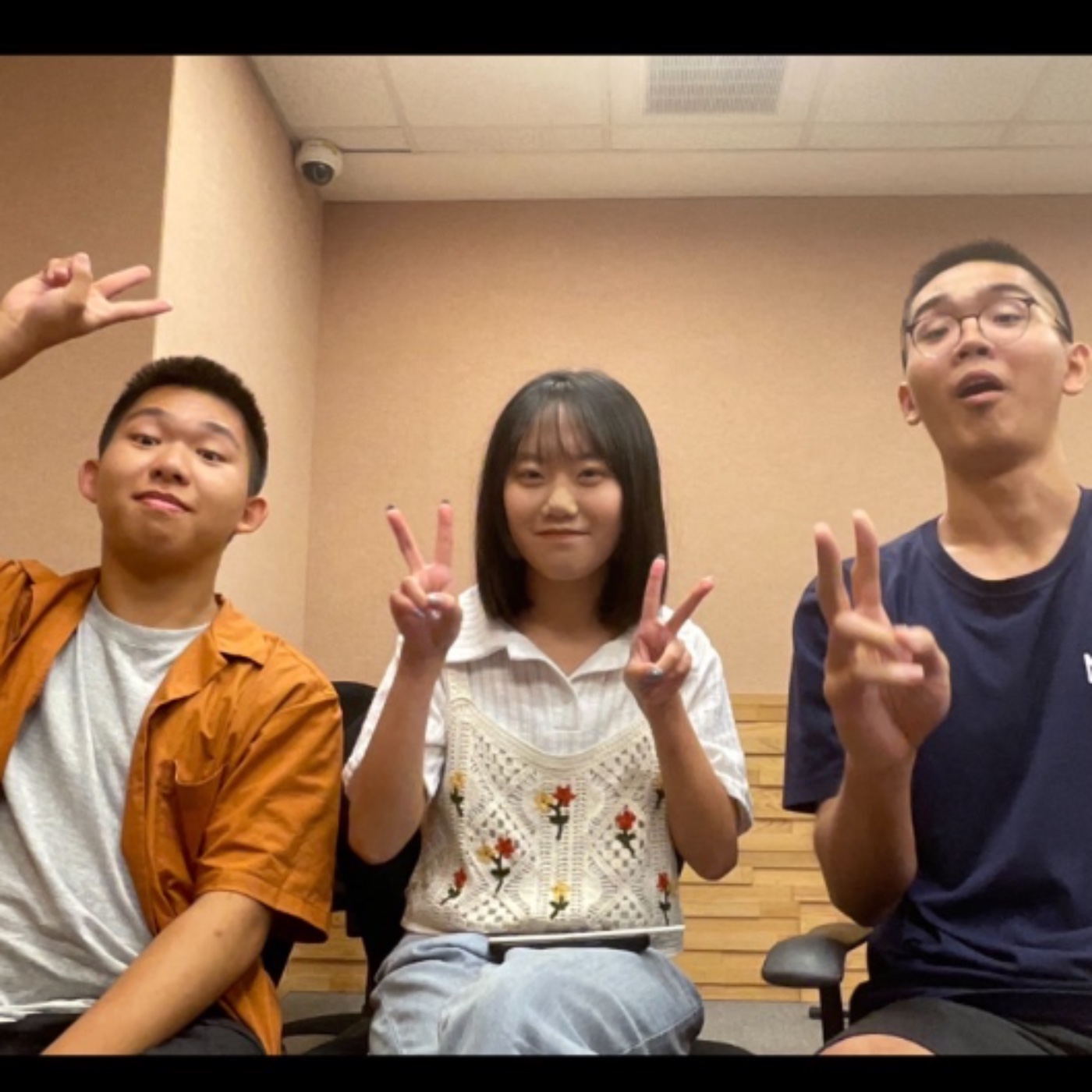 【Season1 啊我又忘季】〈EP9〉第一季最終回!從打工經驗聊到系卡內幕，為大一做個總結，竟意外爆出某補習班壓榨勞工?甚至與老闆起激烈衝突? feat.小嚴 episode artwork