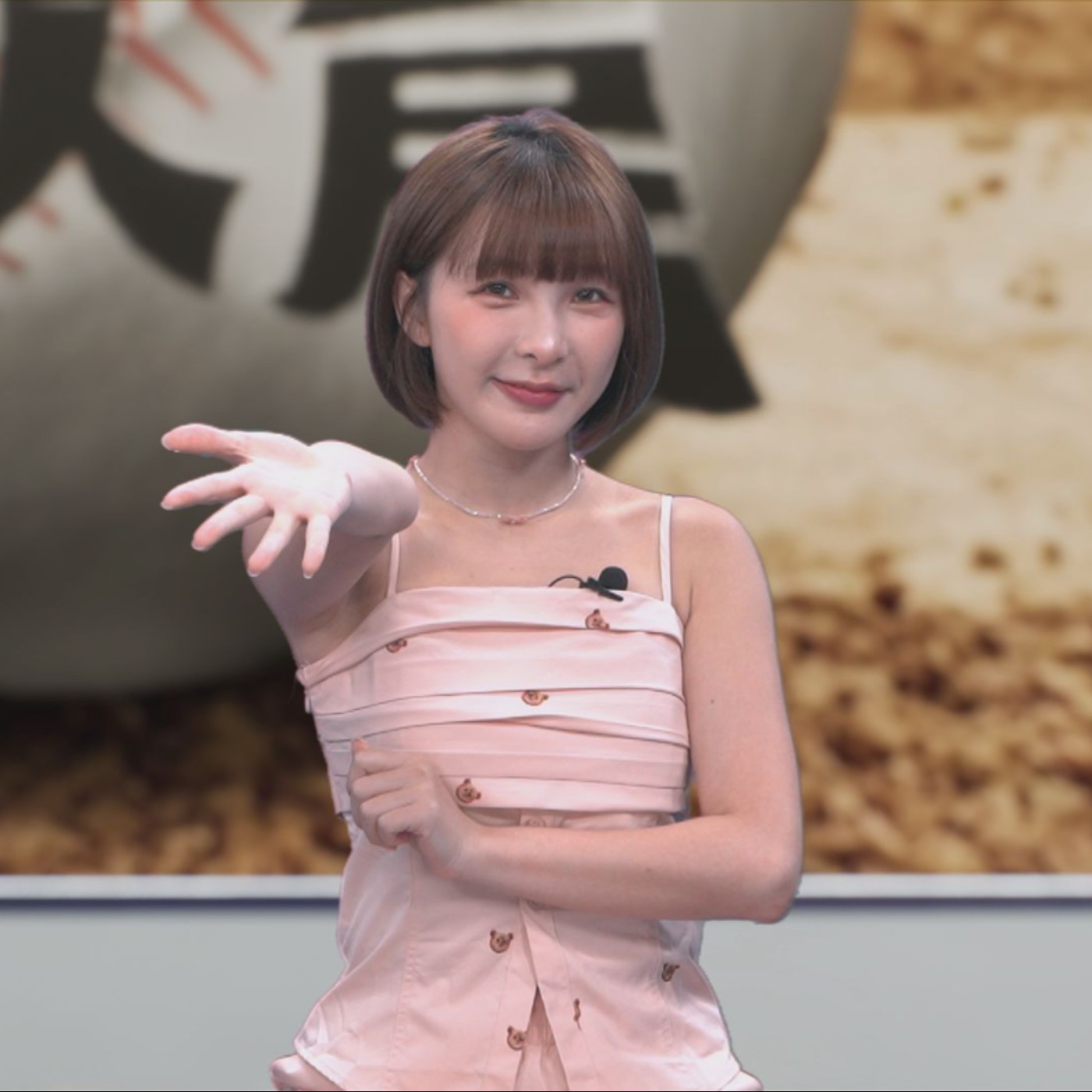 cover of episode 【野球名人房S2EP103】林可離開應援舞台轉戰實況主竟慘遭排擠？重返啦啦隊過程超辛苦 練習生竟然有這規則！林可真心話大公開PS女孩她最難相處？女神0偶包竟然帶闊嘴器唱歌！