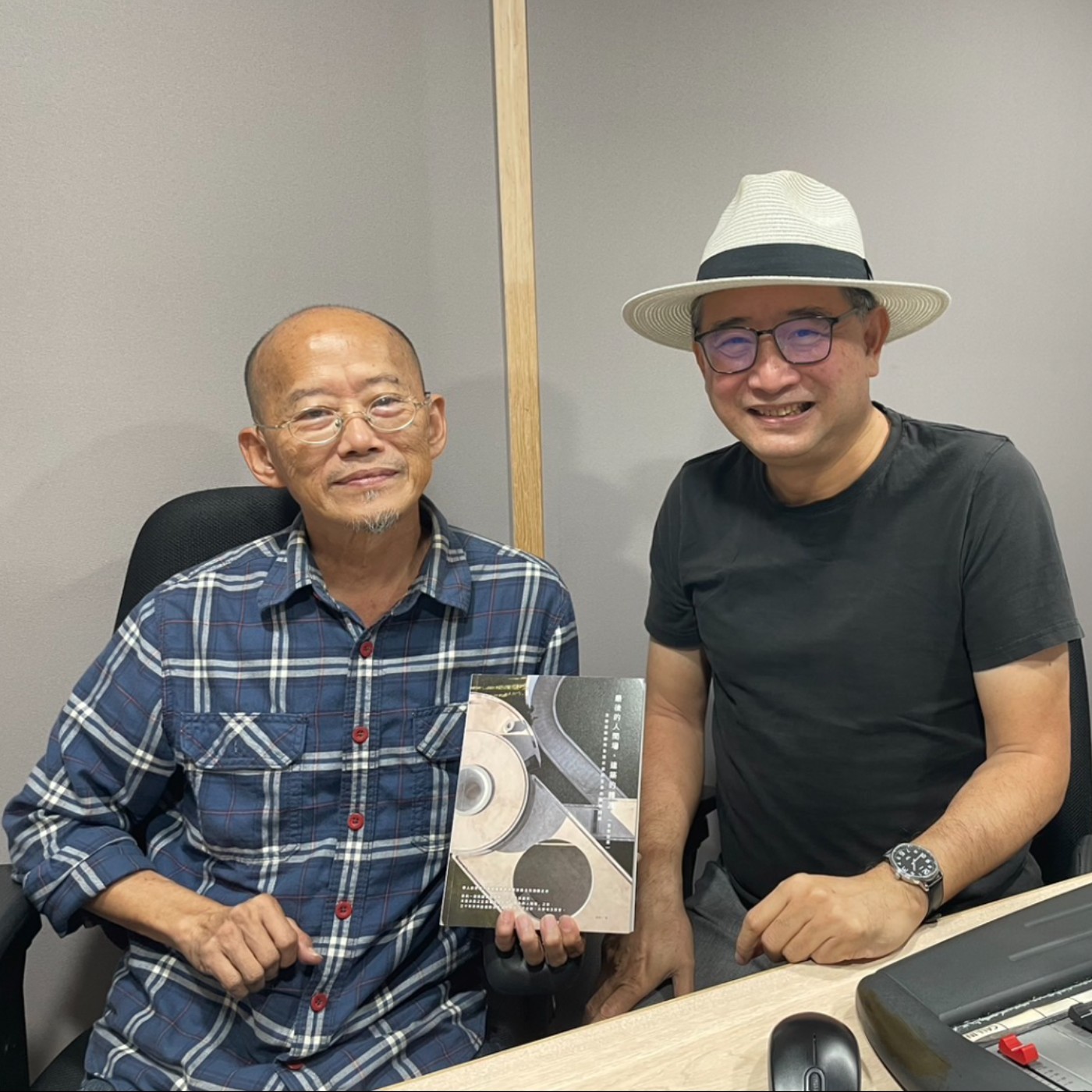 EP215│徐純一《最後的人間場。建築的轉渡》