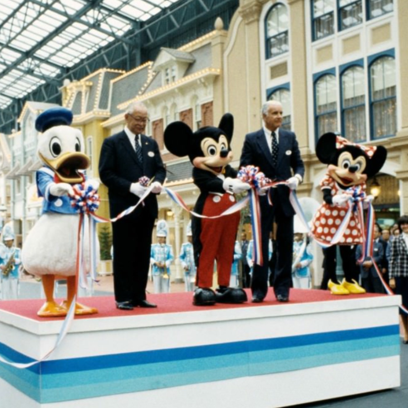 第380回｜【昭和時代！】昭和58年：東京迪士尼開幕！史上最強連續劇「阿信」、超強漫畫「北斗神拳」誕生！