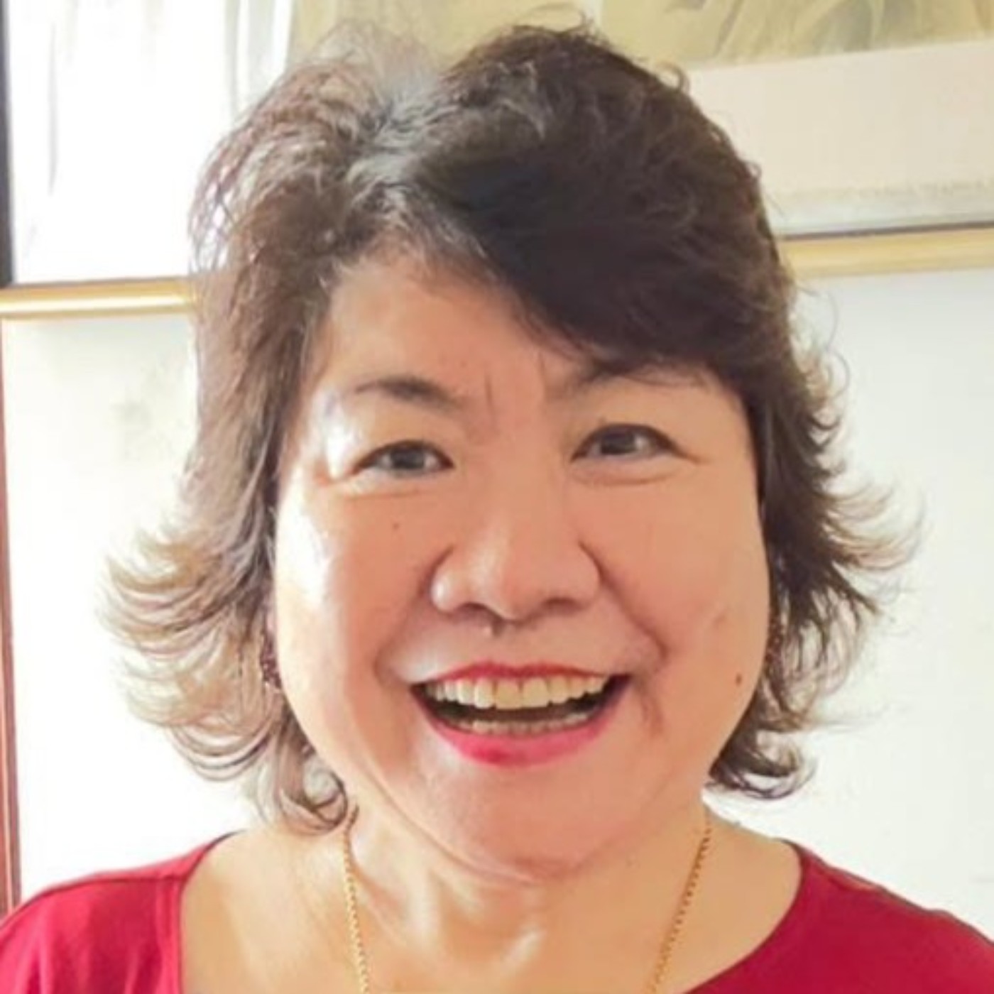 EP38-Angeia美少女校長與先生婚後攜手創業,選擇代理歐美家電,是什麼契機促成了這個決定?先生英年早逝一肩扛起家庭與事業的重擔,是怎麼走過這段艱難時期的?曾一度胖到90公斤、健康亮紅燈,對生活造成了哪些影響?又是什麼轉捩點決心改變?64歲選擇淡出職場,是怎麼思考與決定的?交棒之後,從過去的「領航者」,變成「支持者」,如何看待目前的角色? EP38-Angeia美少女校長與先生婚後攜手創業,選擇代理歐美家電,是什麼契機促成了這個決定?先生英年早逝一肩扛起家庭與事業的重擔,是怎麼走過這段艱難時期的?曾一度胖到90公斤、健康亮紅燈,對生活造成了哪些影響?又是什麼轉捩點決心改變?64歲選擇淡出職場,是怎麼思考與決定的?交棒之後,從過去的「領航者」,變成「支持者」,如何看待目前的角色?