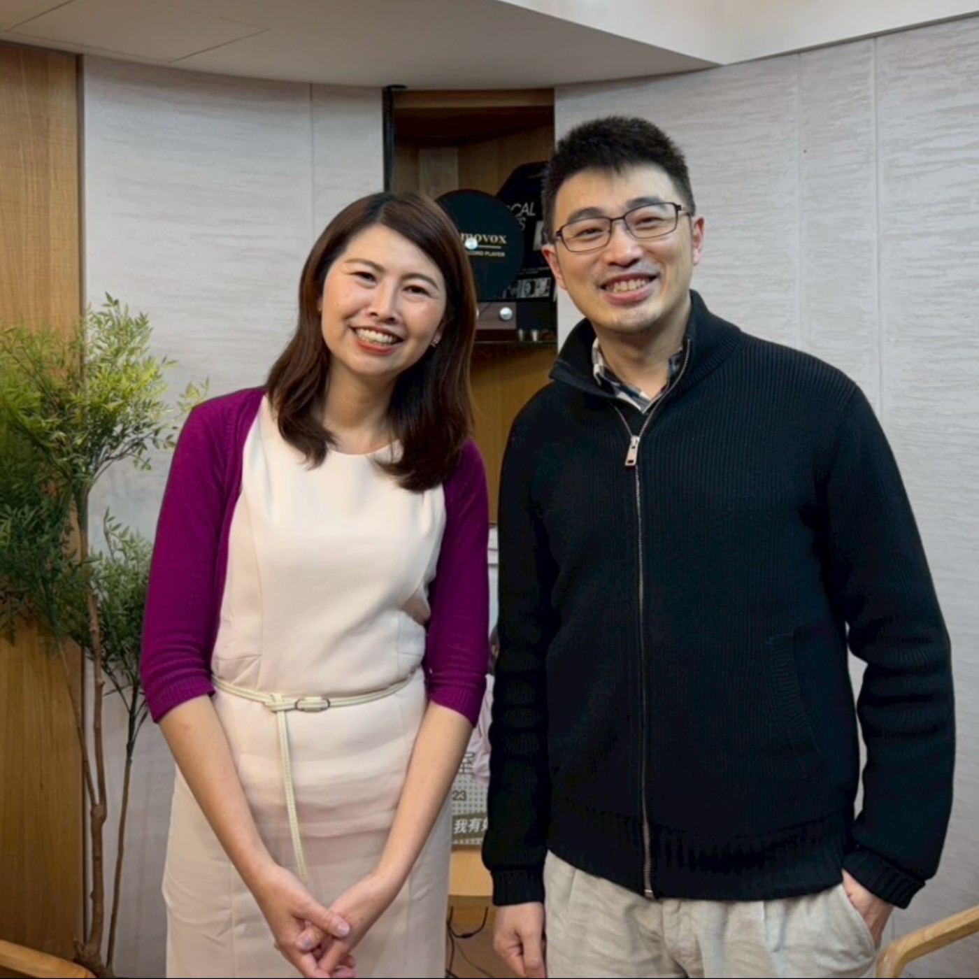 S2EP2 從中古屋到預售屋，拆解房產業務背後的銷售邏輯，讓你聰明買房！來賓：全地產創辦人 黃楷鈞 Renba episode artwork
