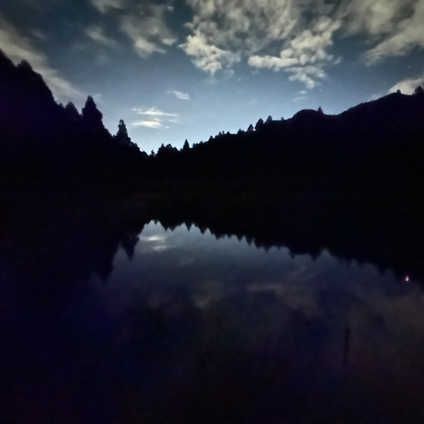 夢幻湖・夜的低語與蛙鳴