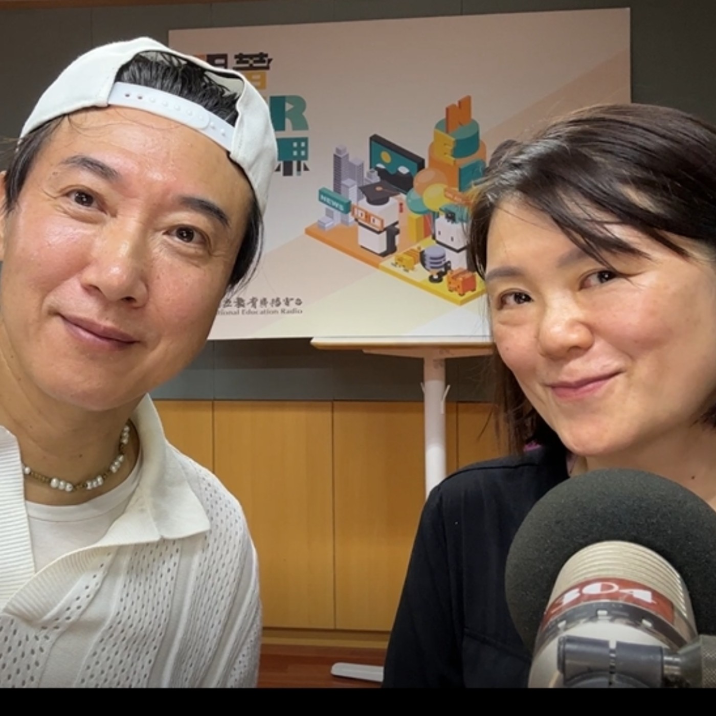 EP. 33 吃進營養,也吃進尊重《享受吧!學校營養午餐》的背後故事 EP. 33 吃進營養,也吃進尊重《享受吧!學校營養午餐》的背後故事