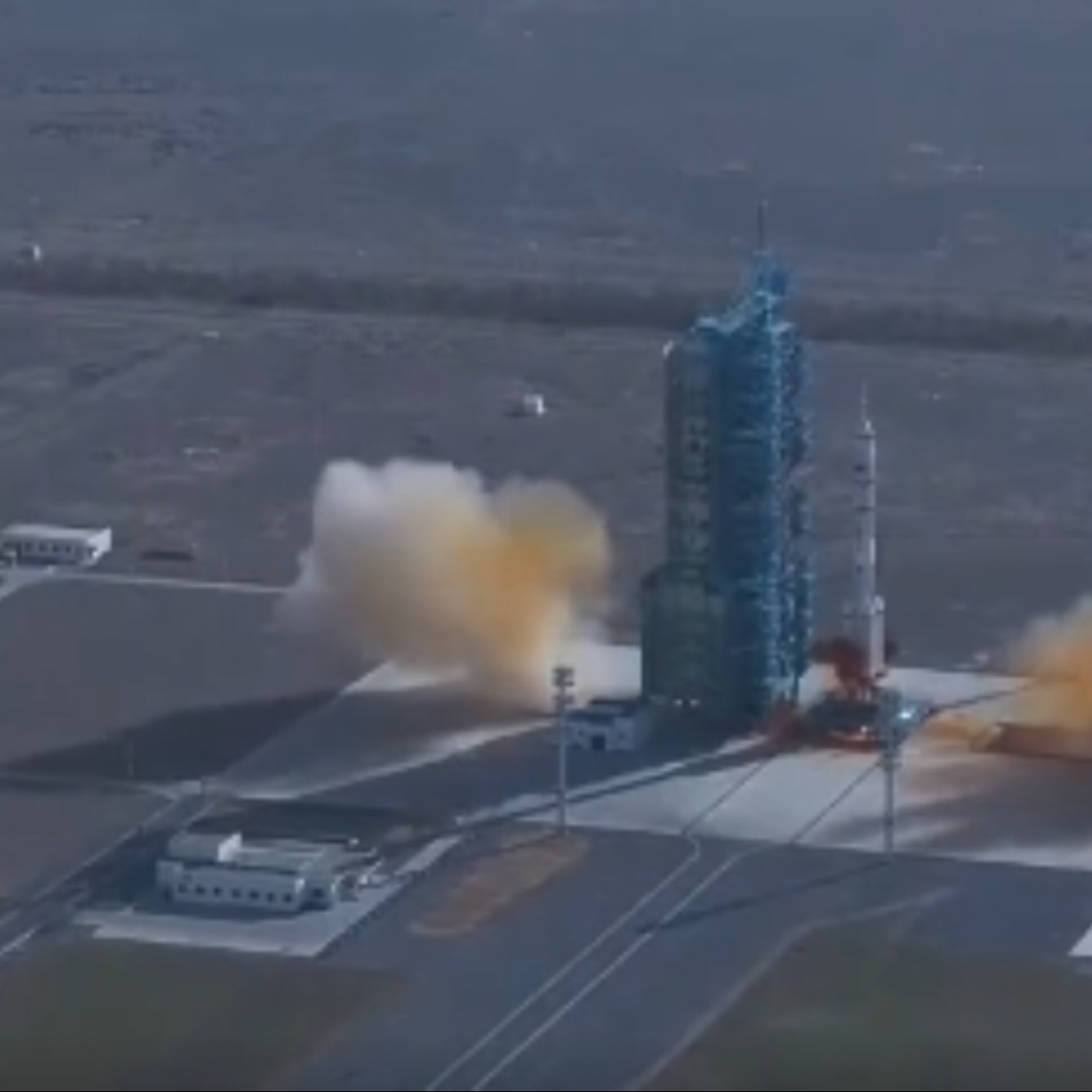 2025.11.26 中國載人太空飛船神舟20號損壞待修與神舟22號的應急發射 2025.11.26 中國載人太空飛船神舟20號損壞待修與神舟22號的應急發射