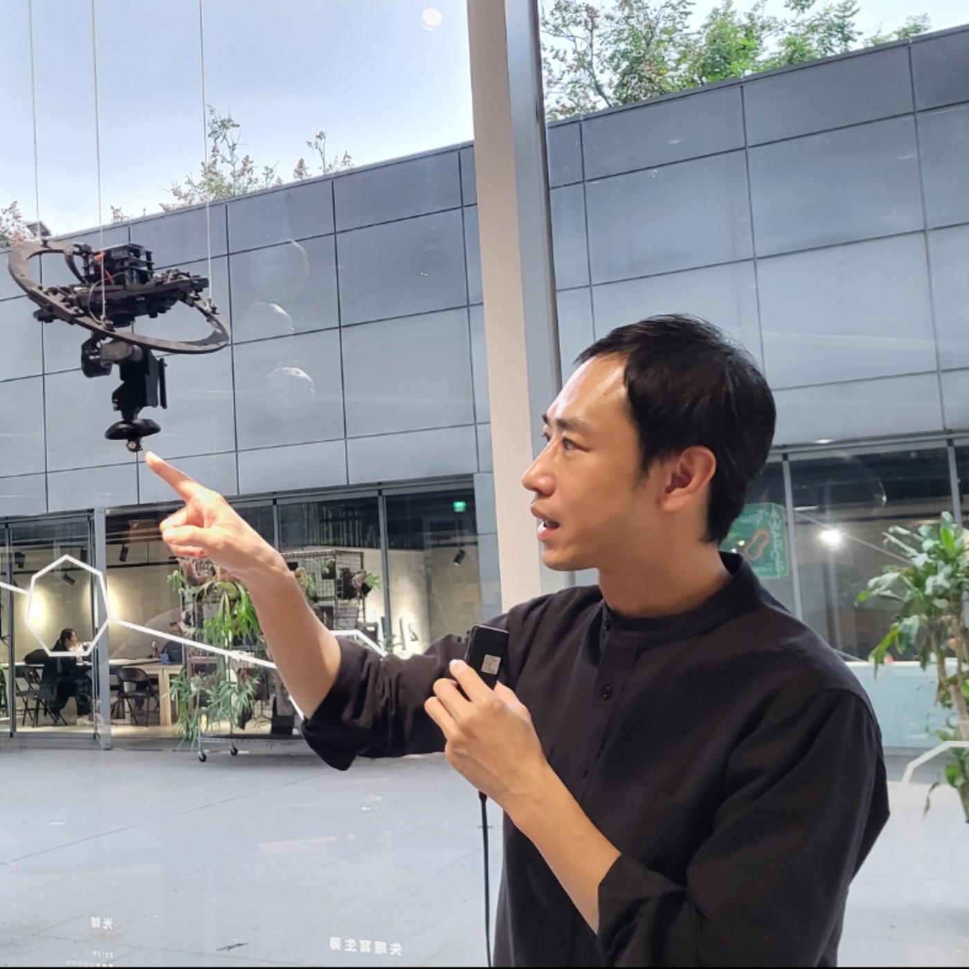 79. S11EP01｜豪華朗機工作室｜記憶寫生—熊貓人會議桌、日光域檯燈、《失眠寫生簿》（ft. 豪華朗機工 陳乂）