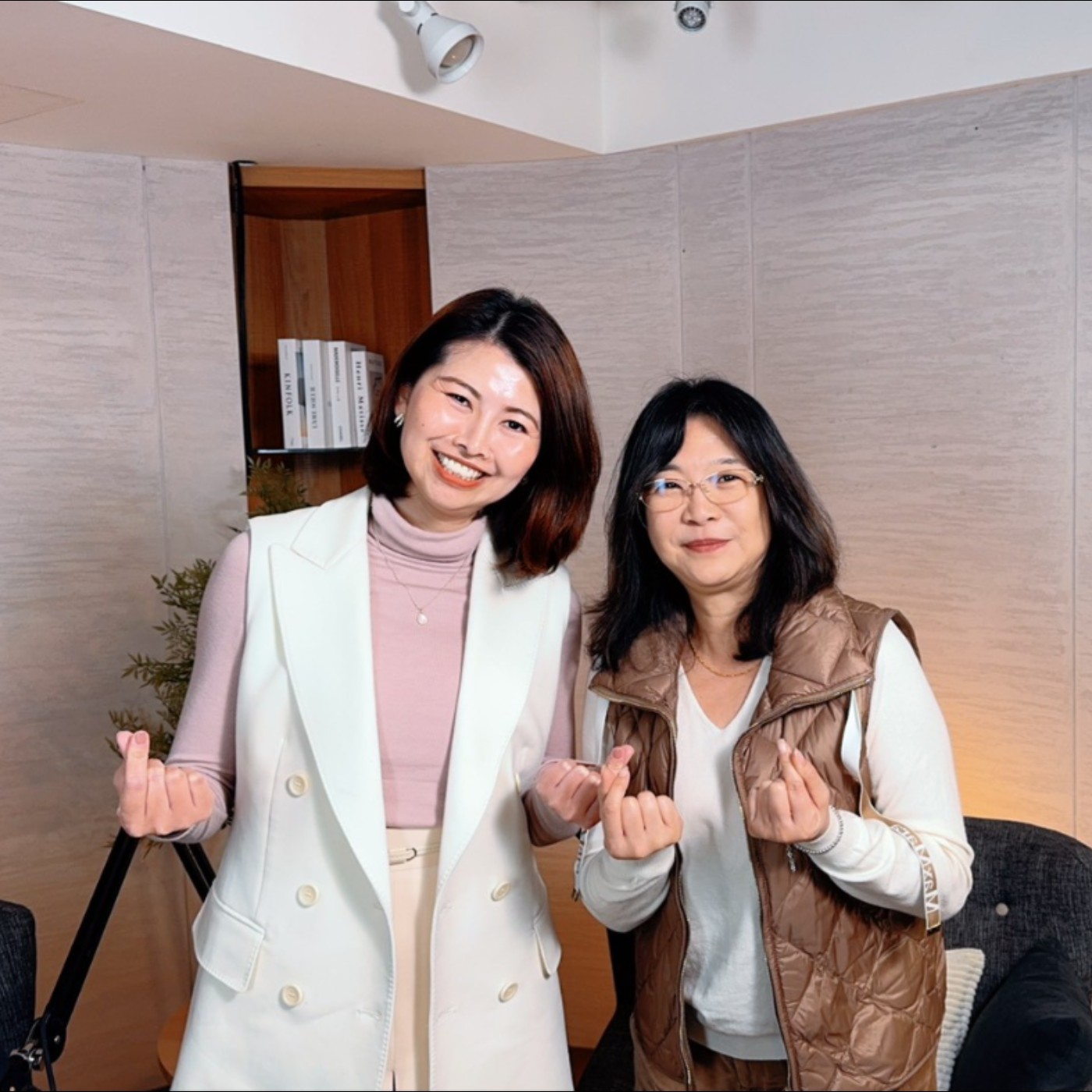 S5EP6  沙漠中的黃金屋：解密杜拜房產的暴漲邏輯與投資避雷針 來賓：杜拜房地產  陳行潔 episode artwork