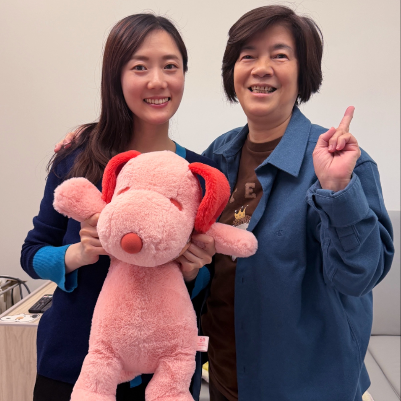 莫菲穿搭08｜從崛江少女到鬆弛感太后：有一種幸福來自超級後盾「搖大人」（下） episode artwork