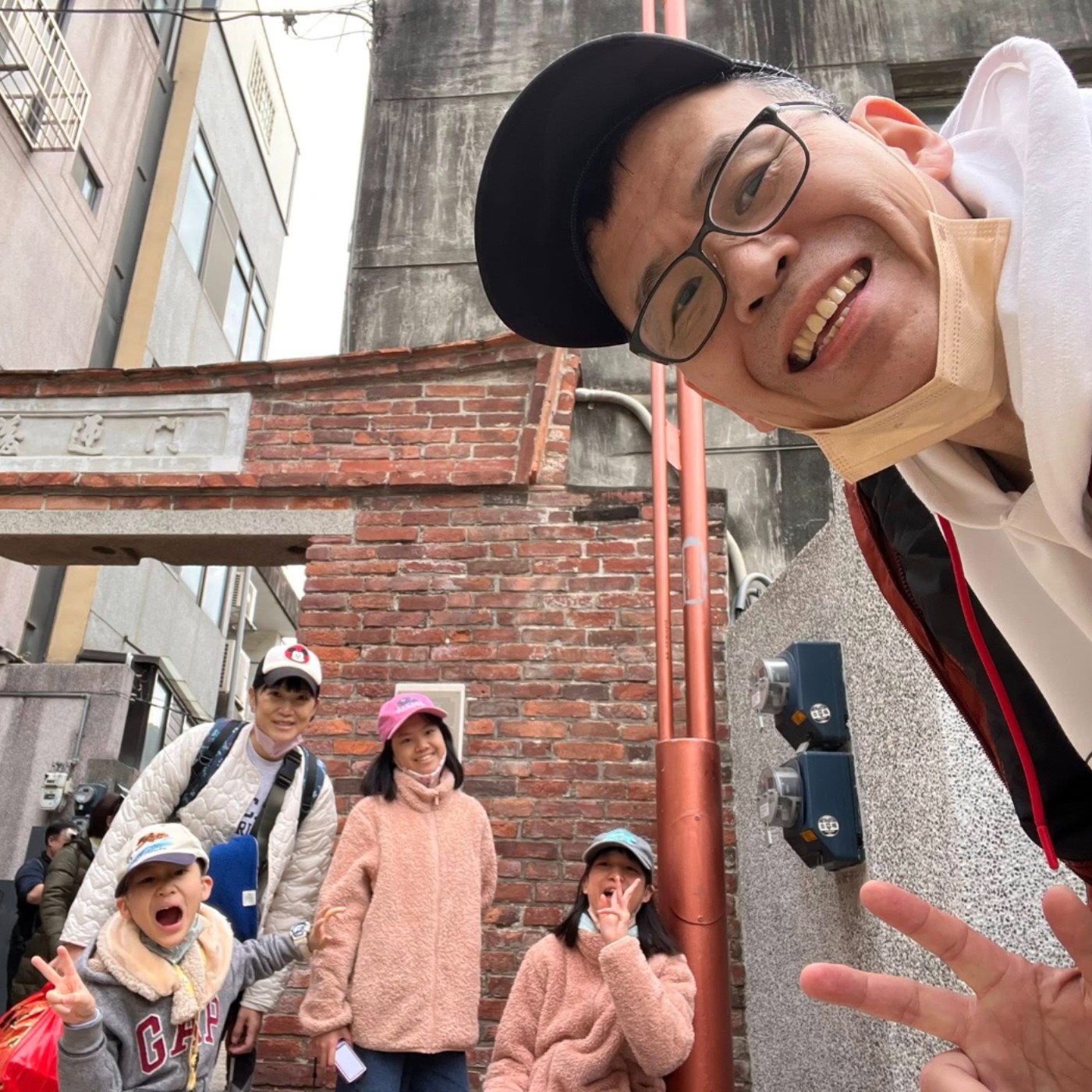 EP.52 孩子的教養之路，你遇到神隊友了嗎? episode artwork